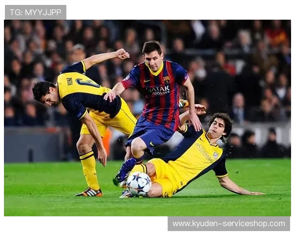 足球真人秀揭秘明星球员的训练日常与比赛幕后，带你走进足球世界的真实生活